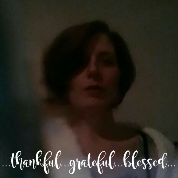 Meet your Posher, Dee - Picture 1 of 1